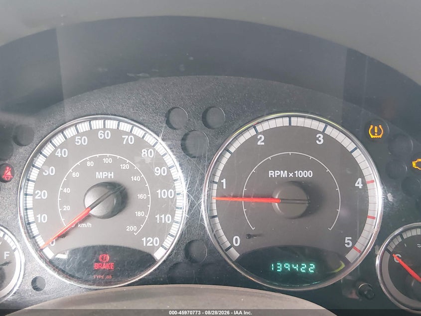 2005 JEEP LIBERTY auction photo 7