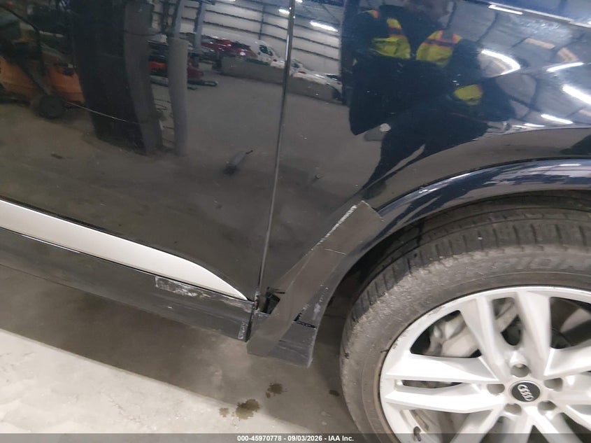 AUDI Q7 2017 VIN WA1VABF73HD026108