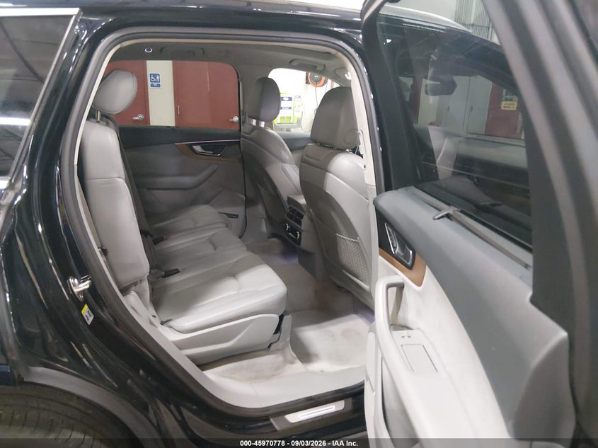 AUDI Q7 2017 VIN WA1VABF73HD026108