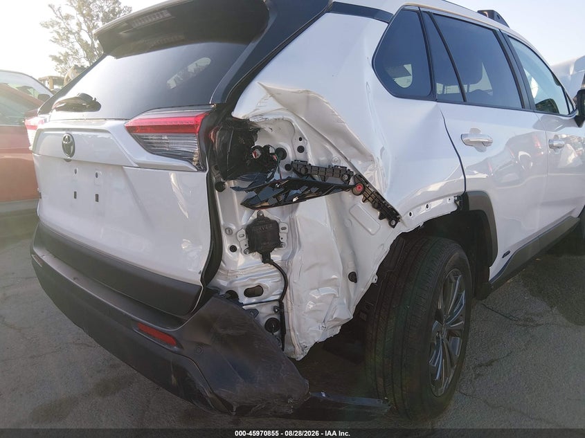 TOYOTA RAV4 HYBRID - zdjęcie 17