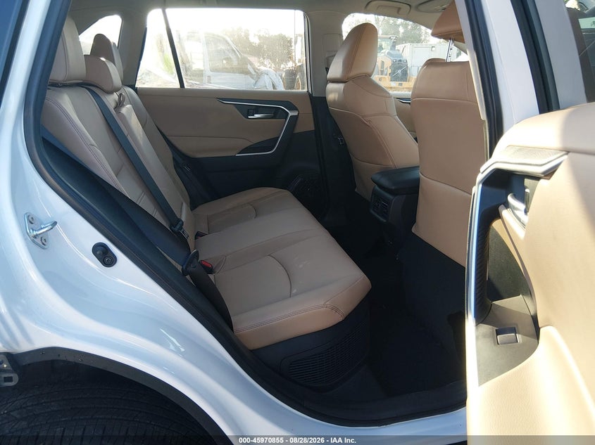 TOYOTA RAV4 HYBRID - zdjęcie 8