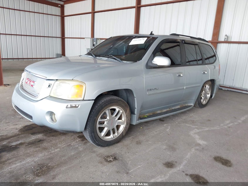 2007 GMC ENVOY auction photo 2