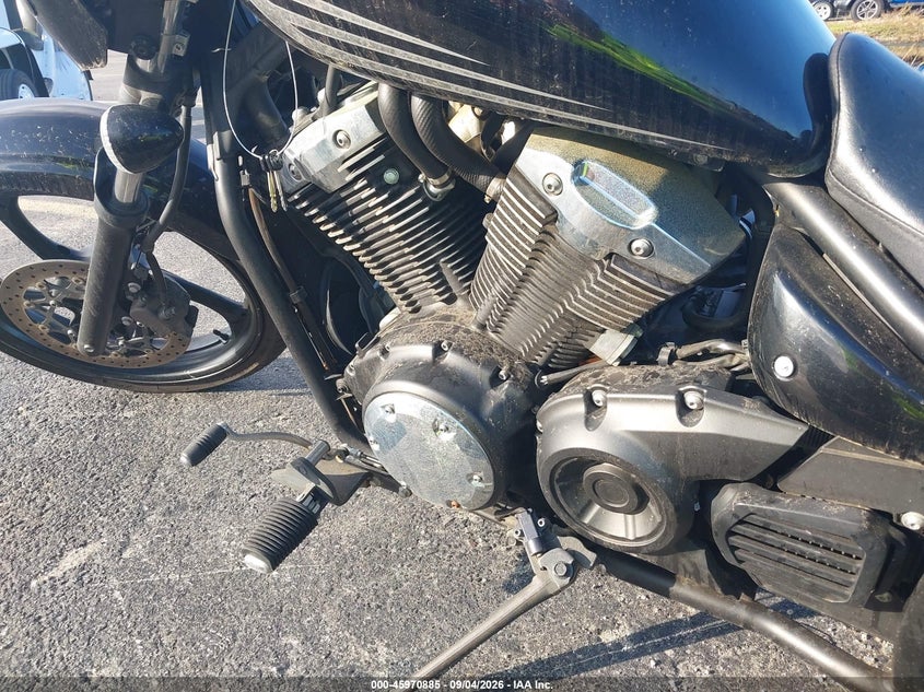 2011 YAMAHA XV MOTO 2