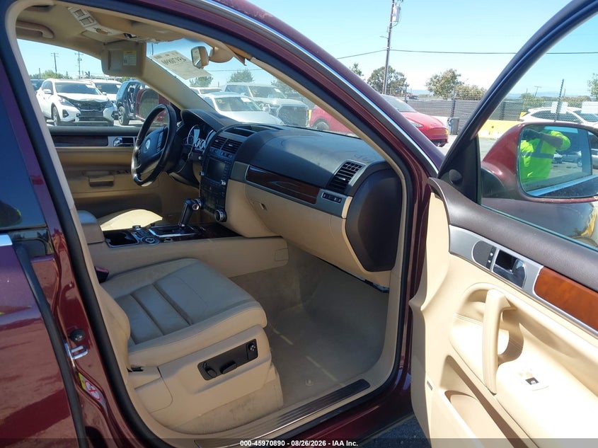 2008 VOLKSWAGEN TOUAREG 2 auction photo 5