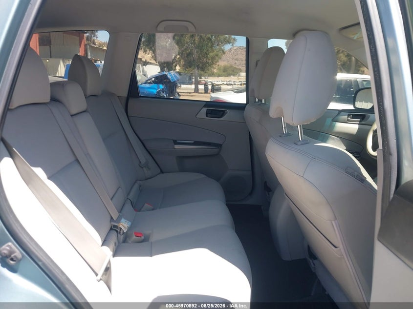 2011 SUBARU FORESTER auction photo 8
