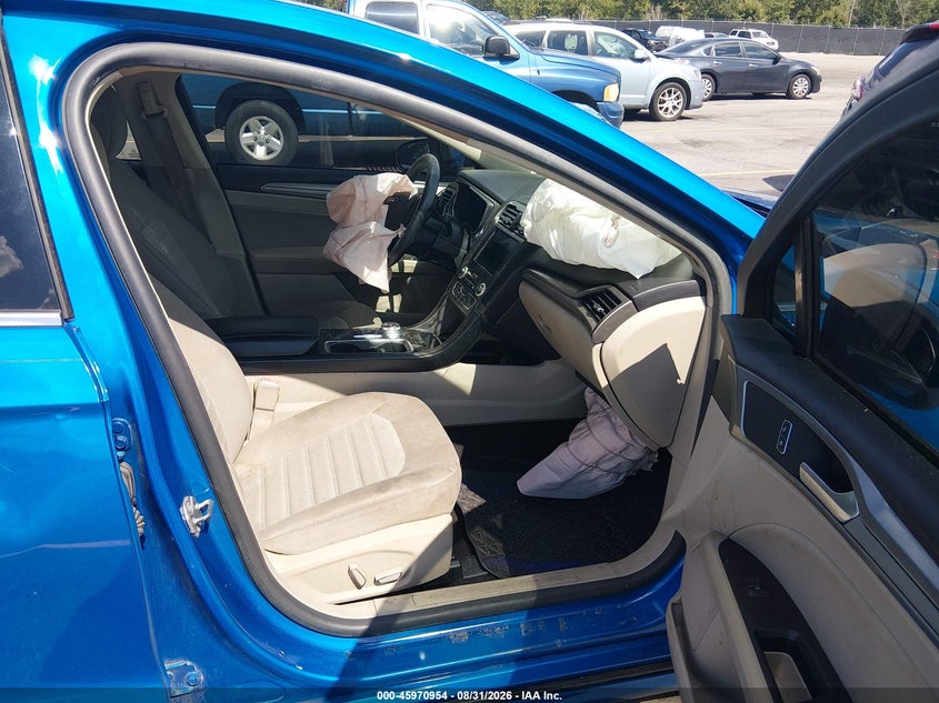2019 FORD FUSION auction photo 5