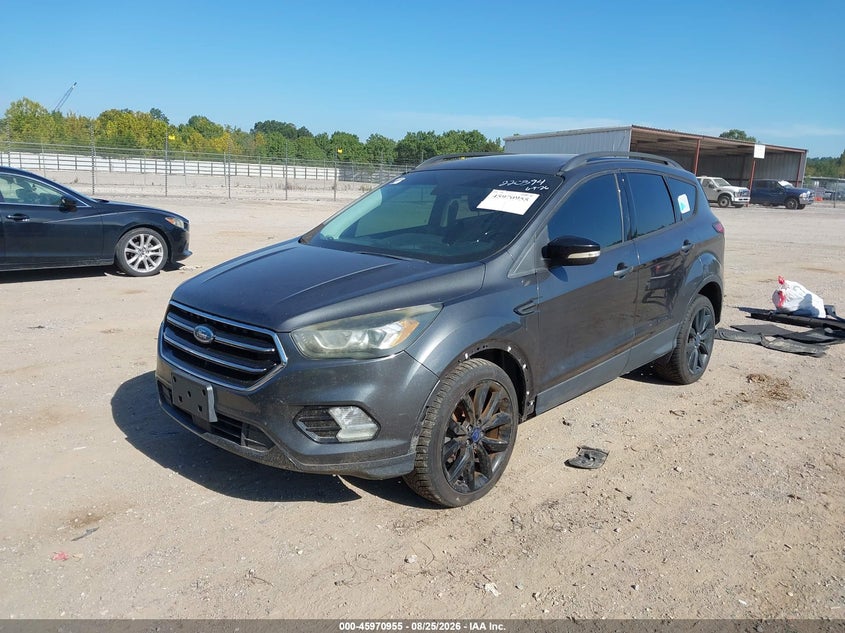 2017 FORD ESCAPE auction photo 2