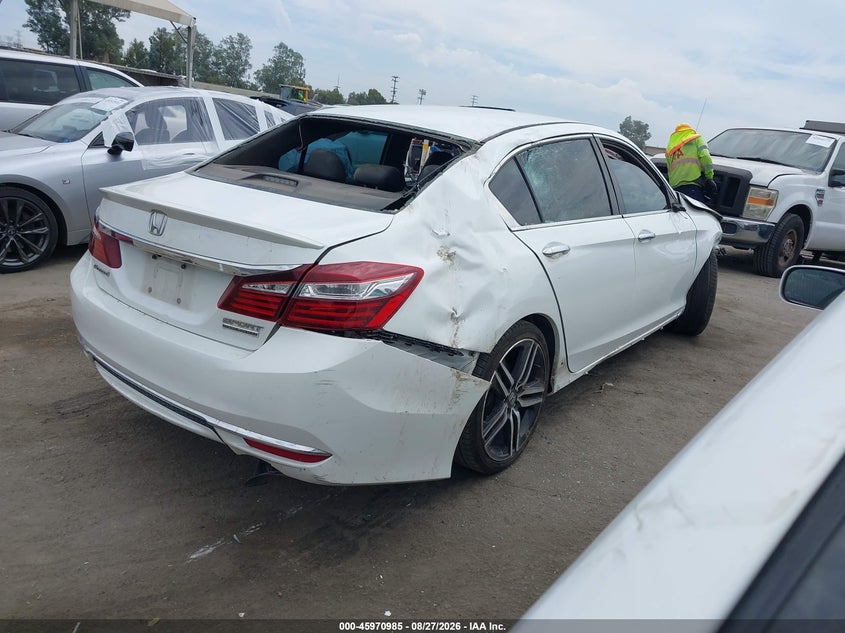 2017 HONDA ACCORD auction photo 4