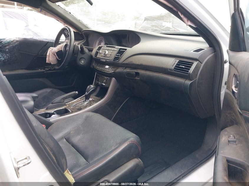 2017 HONDA ACCORD auction photo 5