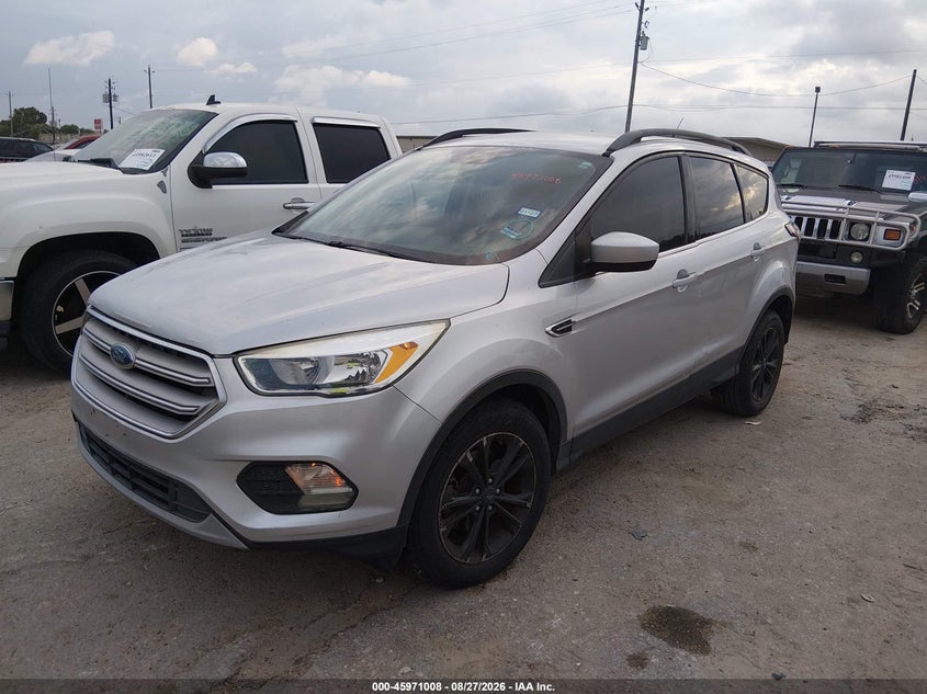 Vin: 1fmcu0gd4jub75111, lot: 46470227, ford escape se 20182