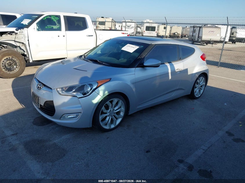 2012 HYUNDAI VELOSTER auction photo 2