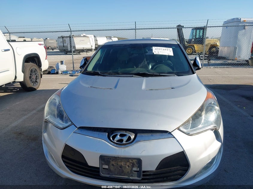 2012 HYUNDAI VELOSTER auction photo 6