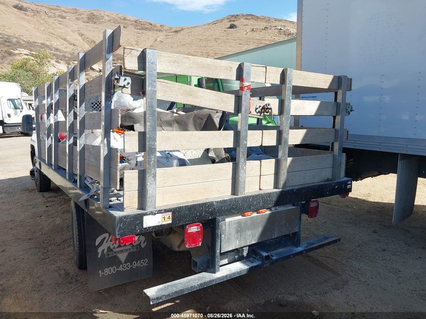 2017 CHEVROLET SILVERADO 3500HD CHASSIS auction photo 3
