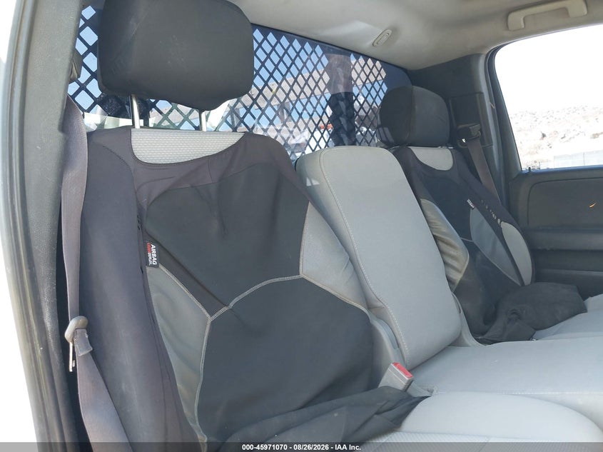 2017 CHEVROLET SILVERADO 3500HD CHASSIS auction photo 6