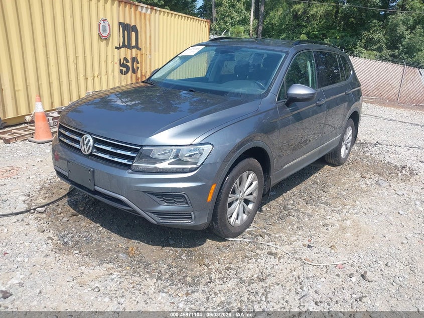 2018 VOLKSWAGEN TIGUAN auction photo 2
