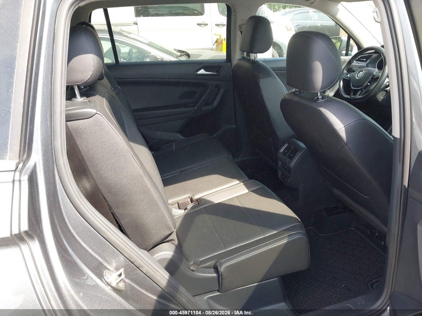 2018 VOLKSWAGEN TIGUAN auction photo 8