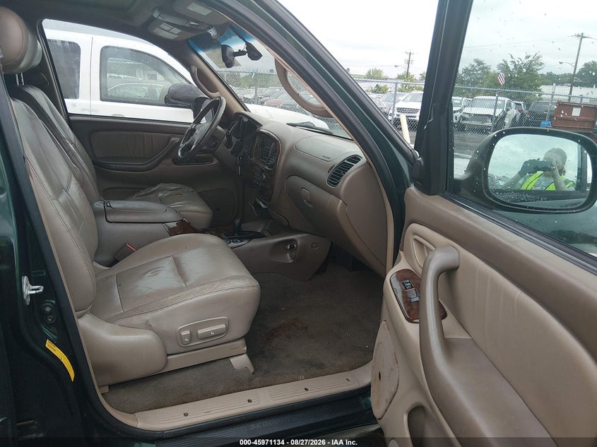 2002 TOYOTA SEQUOIA auction photo 5
