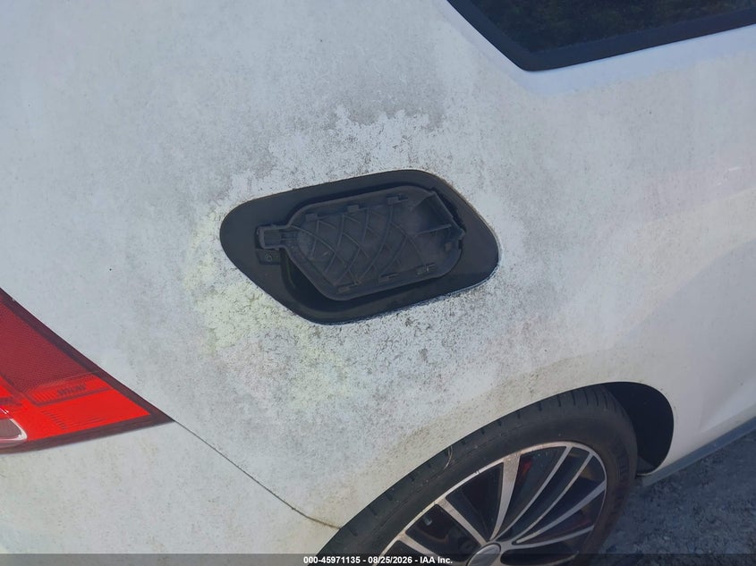2015 VOLKSWAGEN GOLF GTI auction photo 6