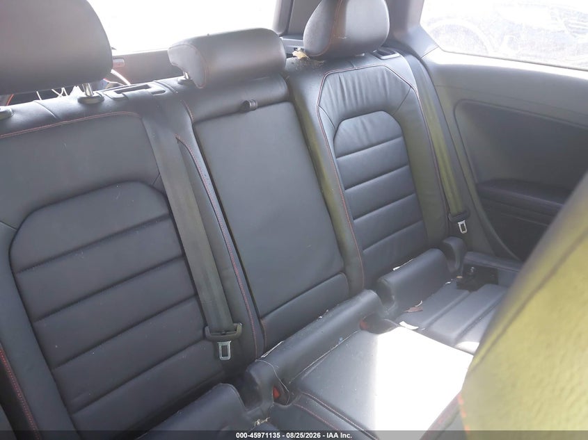 2015 VOLKSWAGEN GOLF GTI auction photo 8
