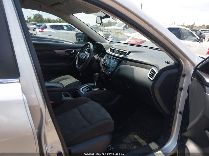 2016 NISSAN ROGUE auction photo 5