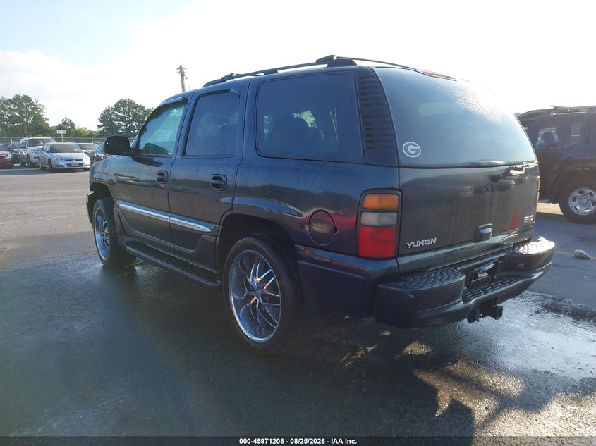 2004 GMC YUKON auction photo 3