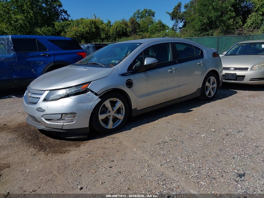 2013 Chevrolet Volt, Normal Wear & Tear, IAAI, VIN 1G1RA6E47DU140184 — photo 2