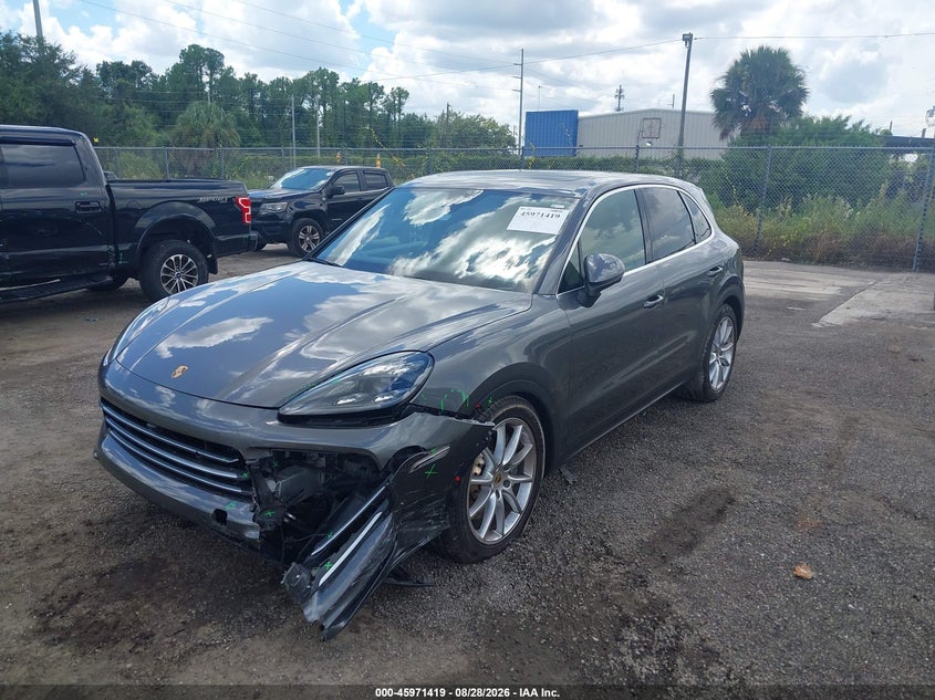 2019 PORSCHE CAYENNE auction photo 2