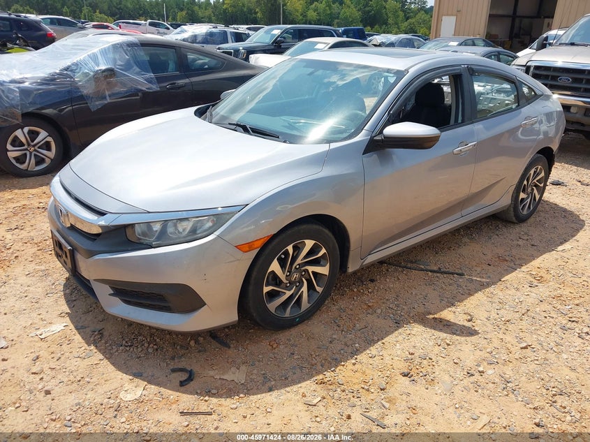2018 Honda Civic, Разукомплектован, IAAI, VIN 19XFC2F74JE009388 — фото 2