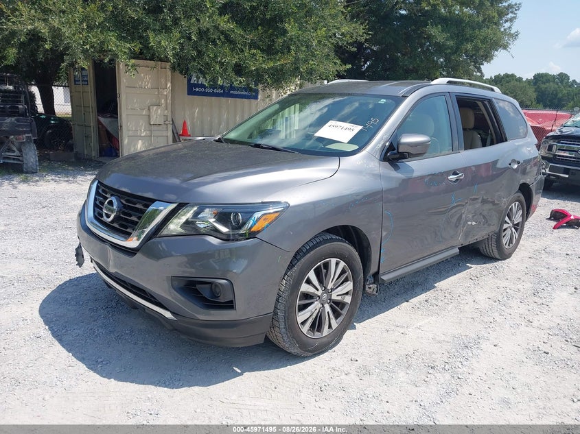 2017 Nissan Pathfinder, Left Side, IAAI, VIN 5N1DR2MN9HC615886 — photo 2