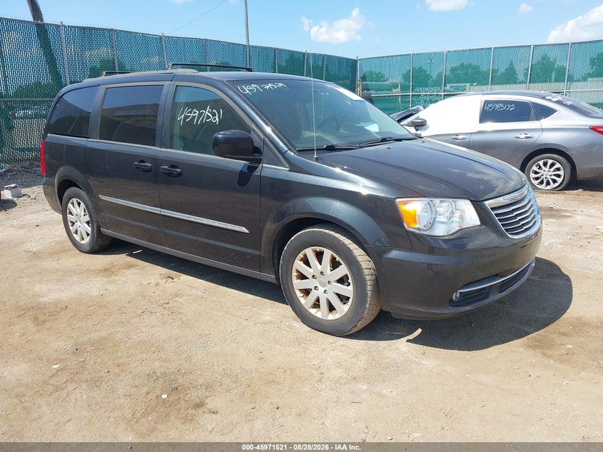 2016 CHRYSLER TOWN & COUNTRY auction photo 1