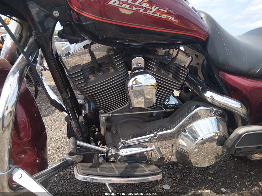 HARLEY-DAVIDSON FLHRI 2002