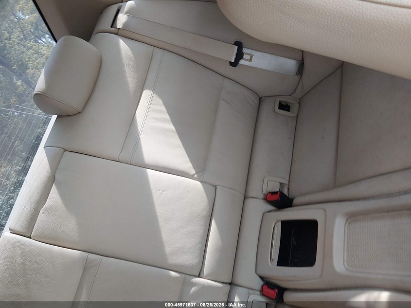 Photo 8 - BMW 335I