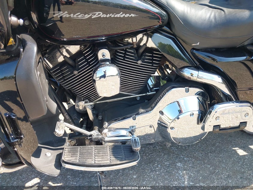 HARLEY-DAVIDSON FLTRI 2002