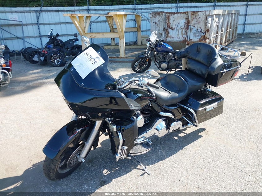 2002 HARLEY-DAVIDSON FLTRI auction photo 2