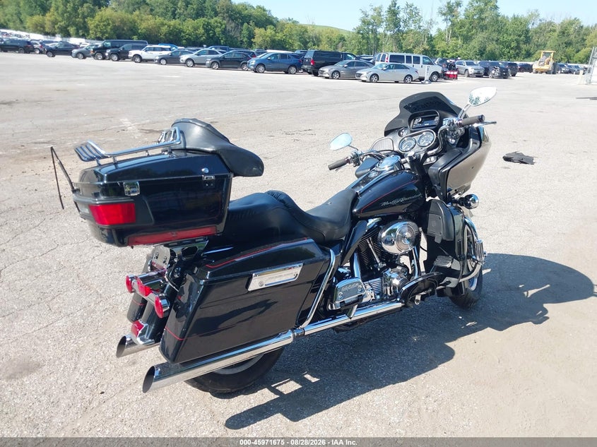 2002 HARLEY-DAVIDSON FLTRI auction photo 4