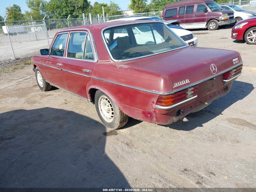 1983 MERCEDES-BENZ B auction photo 3