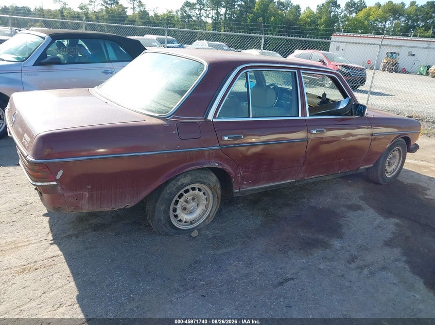 1983 MERCEDES-BENZ B auction photo 6