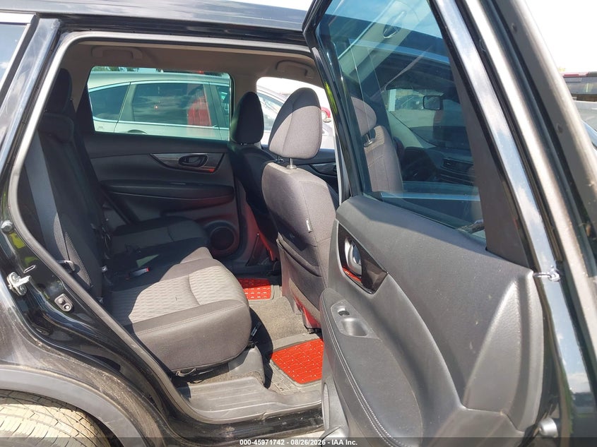 2019 NISSAN ROGUE auction photo 8