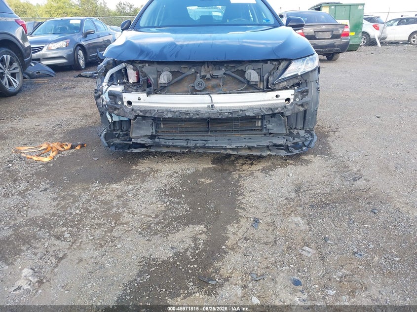 TOYOTA CAMRY - zdjęcie 6