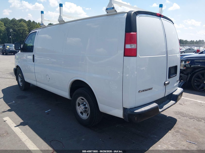 2017 CHEVROLET EXPRESS 2500 auction photo 3