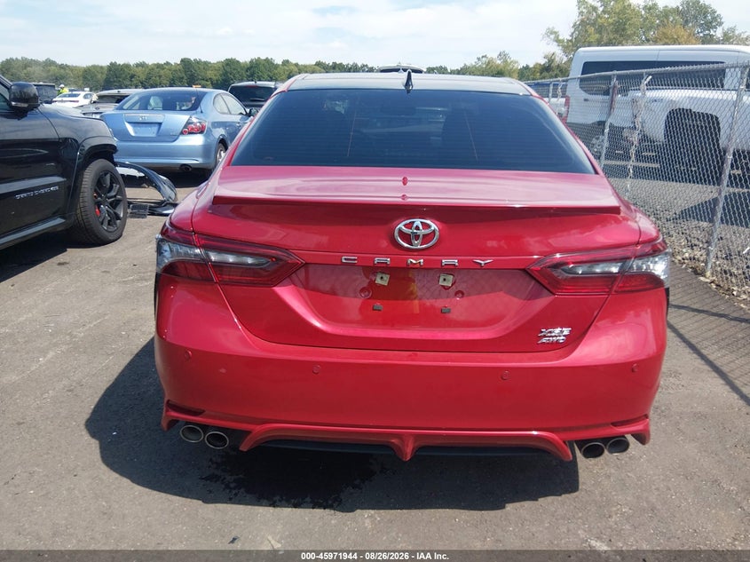 TOYOTA CAMRY - zdjęcie 16