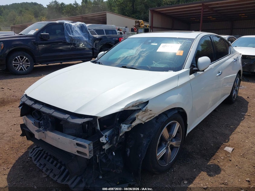 2019 NISSAN ALTIMA auction photo 2