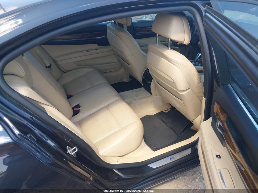 2015 BMW 740LI auction photo 8
