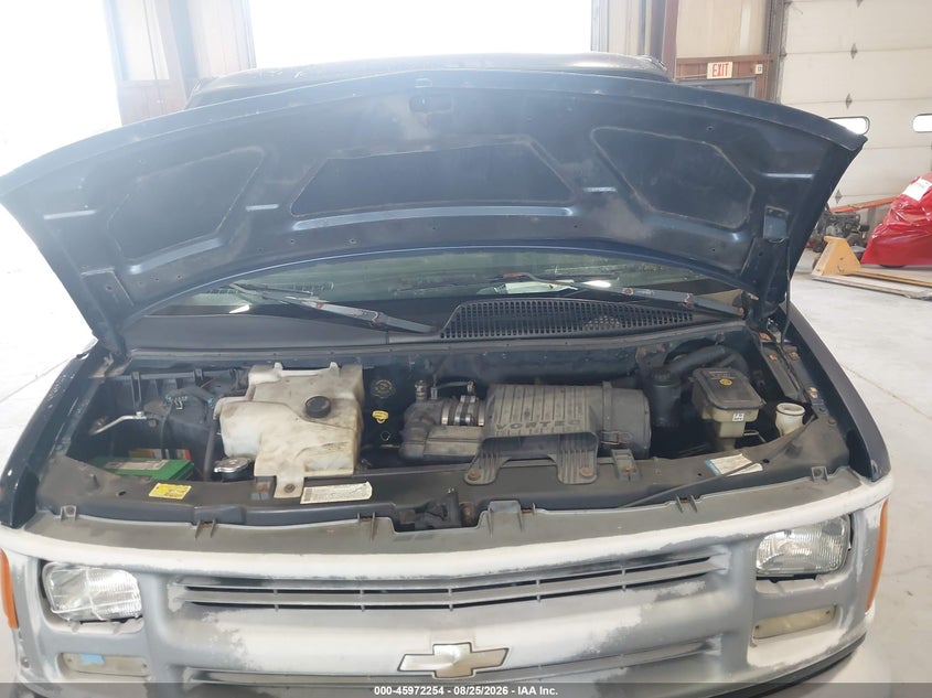 CHEVROLET EXPRESS 2002 VIN 1GCHG39R621104393