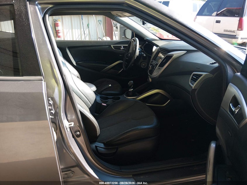 2012 HYUNDAI VELOSTER BASE W/BLACK · Photo 5
