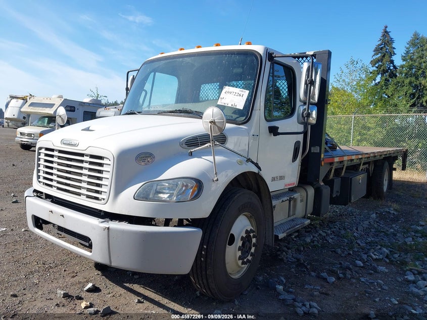 2017 FREIGHTLINER M2 106 auction photo 2