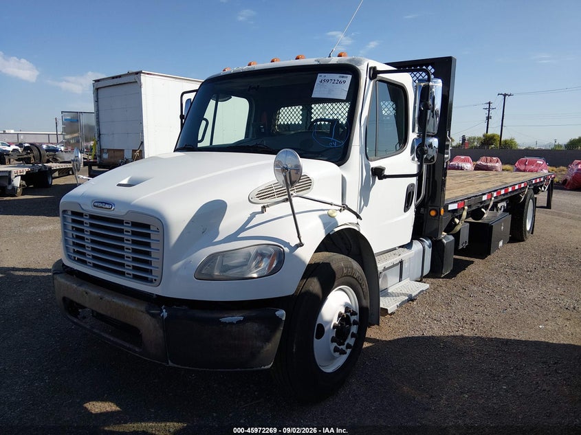 2016 FREIGHTLINER M2 auction photo 2