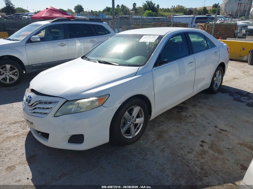 2010 Toyota Camry, Обидва боки, IAAI, VIN 4T1BF3EK1AU552194 — фото 2