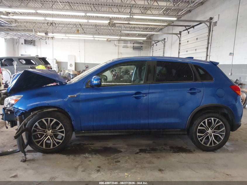 2017 MITSUBISHI OUTLANDER SPORT · Фото 15