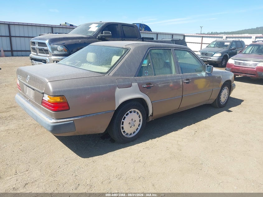 1992 MERCEDES-BENZ 300